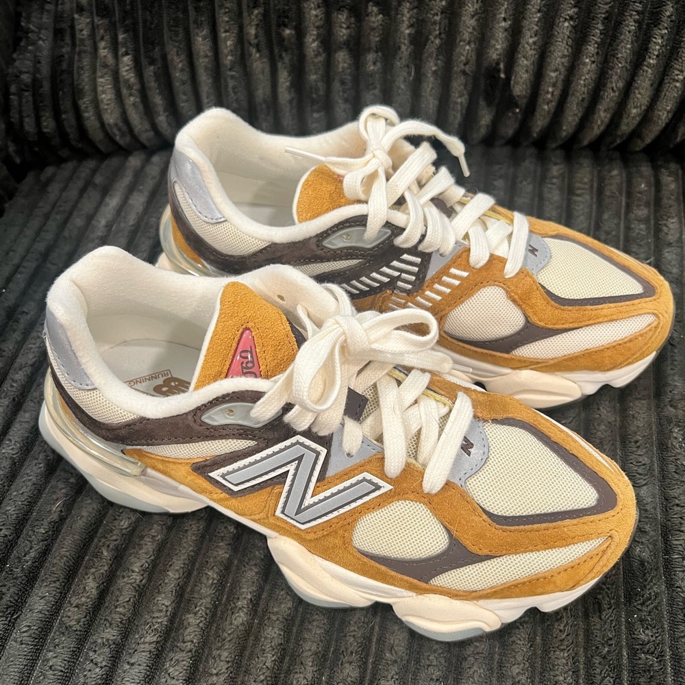 New Balance White 9060